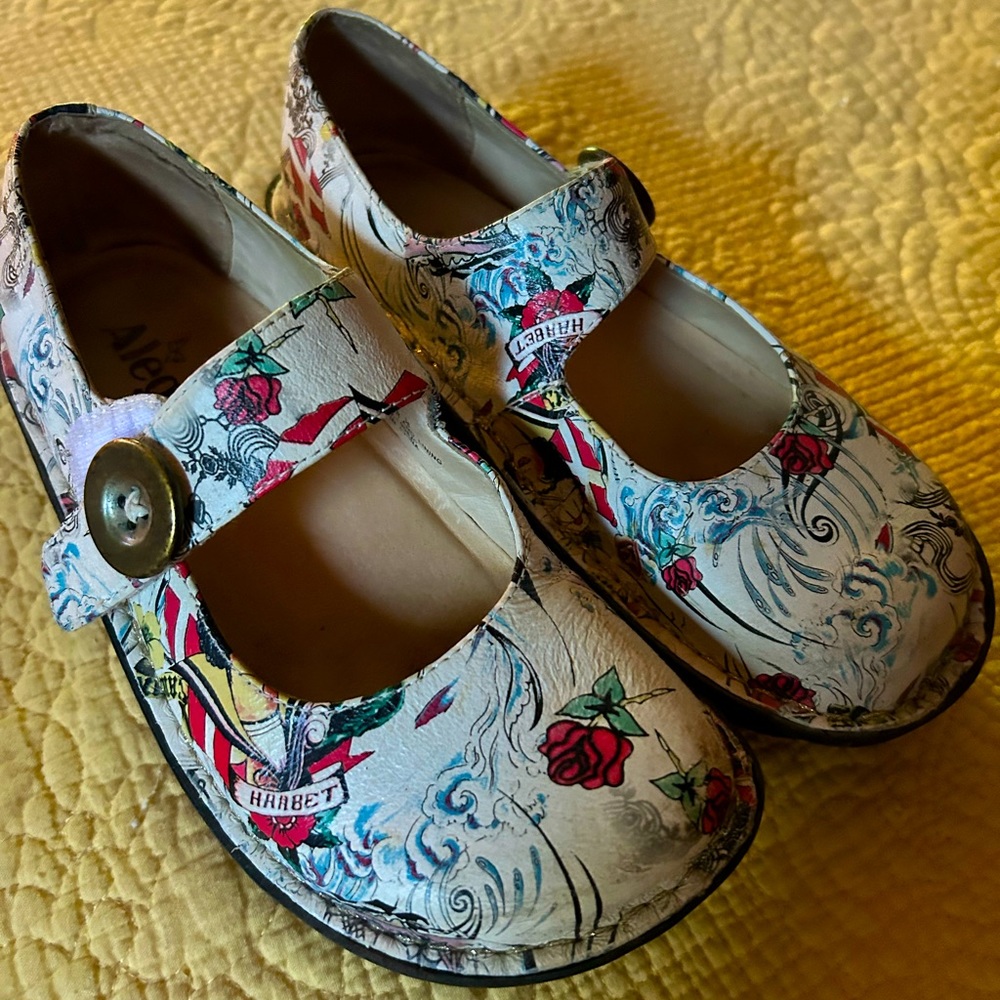Vintage Alegria shoes. Great design.In very good shape